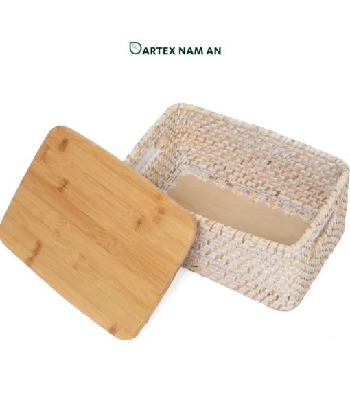 Optimize your storage inventory with our 3-piece nesting Wholesale Rattan Basket set. Hand-woven from washed natural rattan with solid, removable bamboo lids and integrated handles. Ideal for HORECA room amenities, modern offices, and retail shelves. Fits Japandi and Scandinavian decors. Bulk ready.