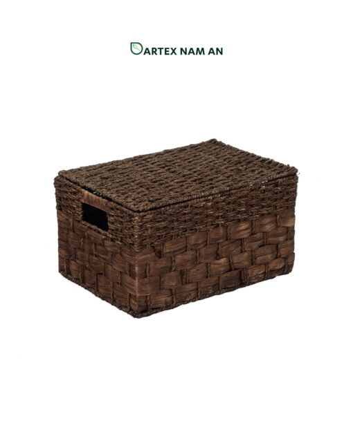 Expand your inventory with our premium 3-piece lidded Wholesale Storage Basket set. Handwoven from natural seagrass and water hyacinth with a rich dark brown finish. Ideal for HORECA amenities, office organization, and minimalist retail displays. Space-saving nesting design. Bulk ready.