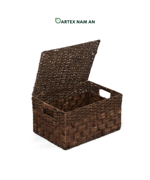 Expand your inventory with our premium 3-piece lidded Wholesale Storage Basket set. Handwoven from natural seagrass and water hyacinth with a rich dark brown finish. Ideal for HORECA amenities, office organization, and minimalist retail displays. Space-saving nesting design. Bulk ready.