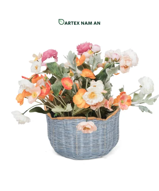 Expand your collection with our premium Wholesale Rattan Planter set of 3 nesting baskets. Featuring a distinctive slate blue dyed finish and an organic scalloped natural rim. Perfect for indoor gardens, boutique hotel lobbies, contemporary offices, and lifestyle retail. Durable, stackable, and bulk-ready.
