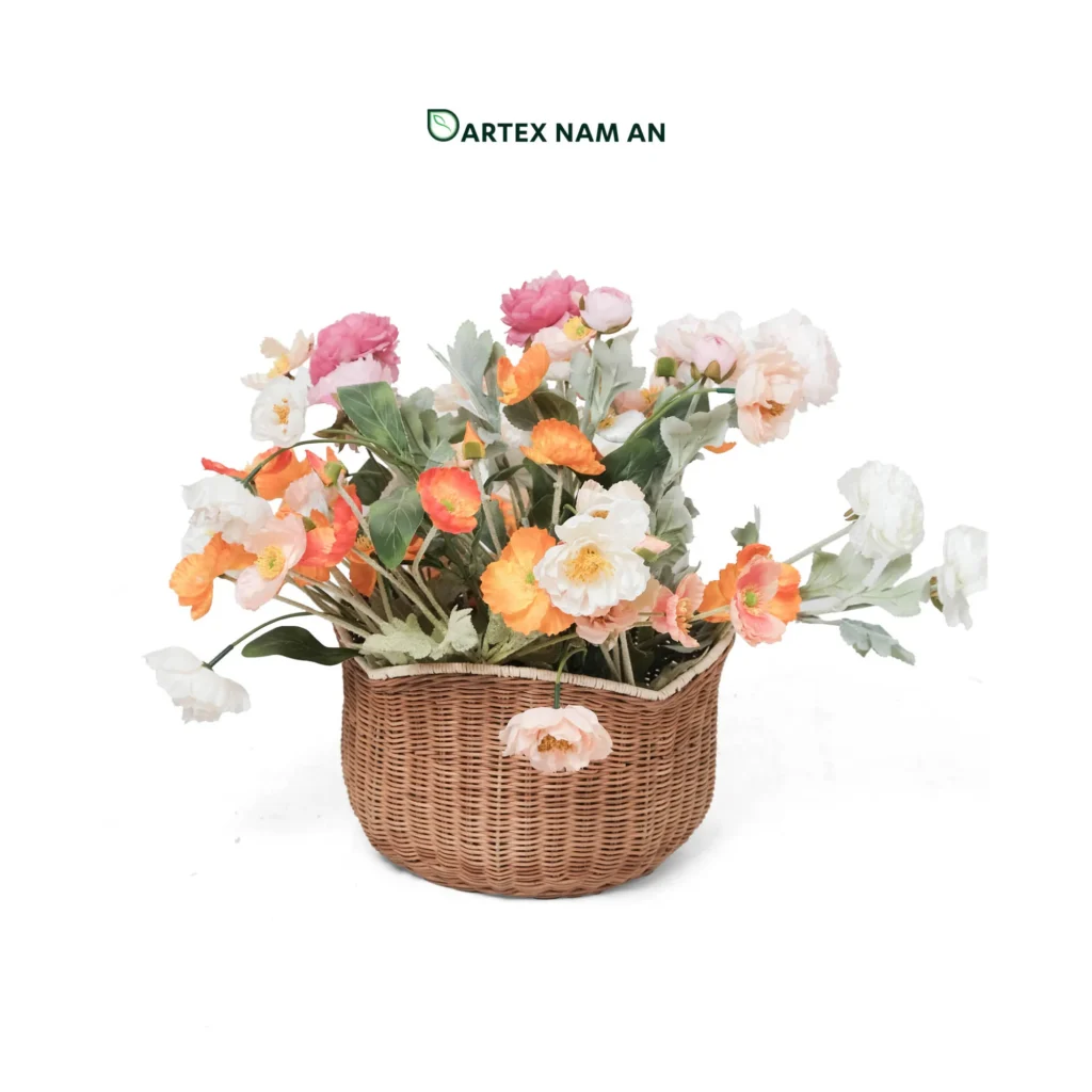 Expand your collection with our premium Wholesale Rattan Planter set of 3 nesting baskets. Featuring a rich natural brown body and an organic, scalloped cream accent rim. Ideal for indoor gardens, boutique hotel lobbies, contemporary offices, and lifestyle retail. Durable, stackable, and bulk-ready.