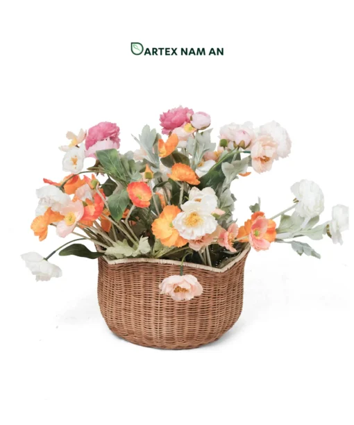 Expand your collection with our premium Wholesale Rattan Planter set of 3 nesting baskets. Featuring a rich natural brown body and an organic, scalloped cream accent rim. Ideal for indoor gardens, boutique hotel lobbies, contemporary offices, and lifestyle retail. Durable, stackable, and bulk-ready.