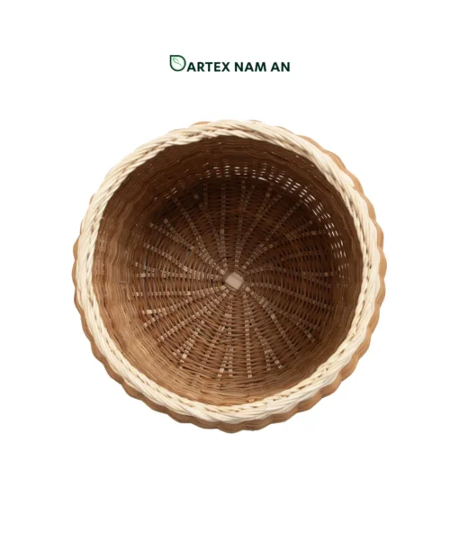 Elevate your botanical inventory with our premium woven Wholesale Planter set. Hand-crafted from natural and washed rattan with a modern, bulbous gourd-shaped silhouette. Perfect for HORECA biophilic staging, professional office landscaping, and minimalist home design. Bulk orders ready.