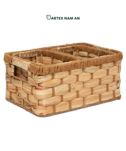 Optimize commercial countertops with our 3-piece modular Wholesale Storage Basket set. Handwoven from natural water hyacinth and paper cord with a durable structured base. Includes 1 large master tray and 2 side-by-side insert bins. Ideal for HORECA amenities, office storage, and retail shelves. Bulk ready.