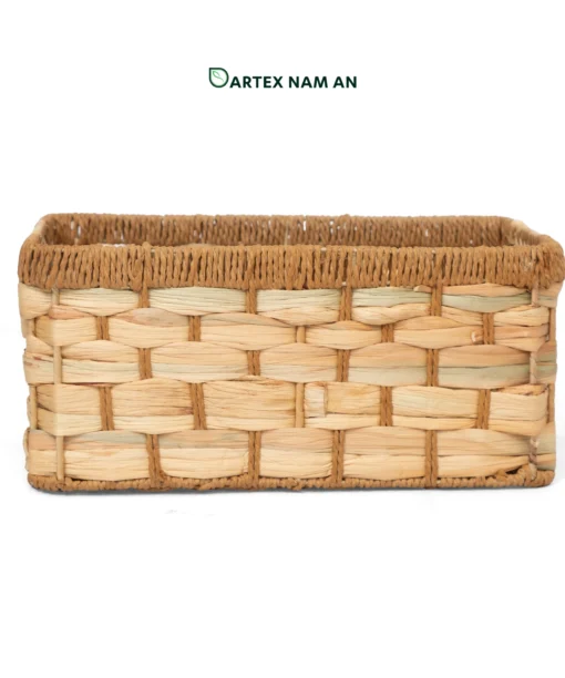 Optimize commercial countertops with our 3-piece modular Wholesale Storage Basket set. Handwoven from natural water hyacinth and paper cord with a durable structured base. Includes 1 large master tray and 2 side-by-side insert bins. Ideal for HORECA amenities, office storage, and retail shelves. Bulk ready.