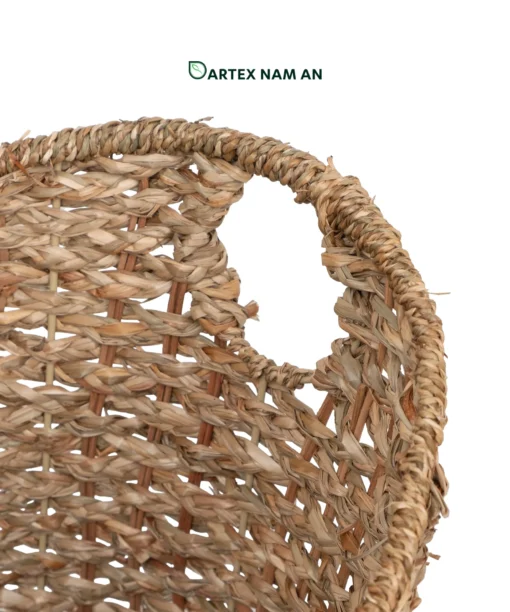 Source direct from a leading vietnam wholesaler. Our eco-friendly Wholesale Laundry Basket is handwoven from premium-grade natural seagrass with a curved rim and integrated handles. High-quality artisanal hamper for HORECA, offices, and home retail. Bulk order ready.
