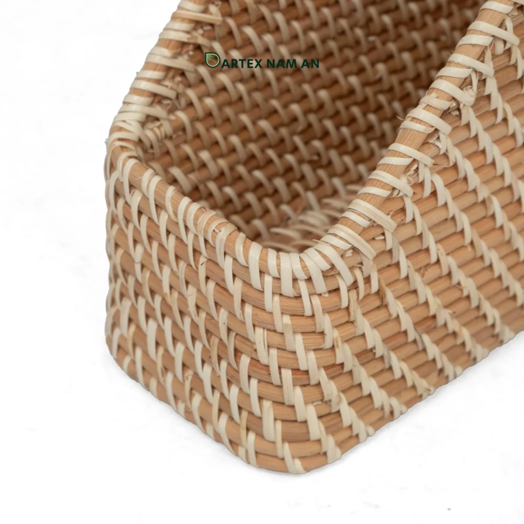 Optimize desk storage with our Wholesale Magazine Holder. Handwoven from natural rattan, this rattan file organizer functions as a woven magazine rack and rattan desk file holder for HORECA, corporate offices, and retail. Bulk ready.