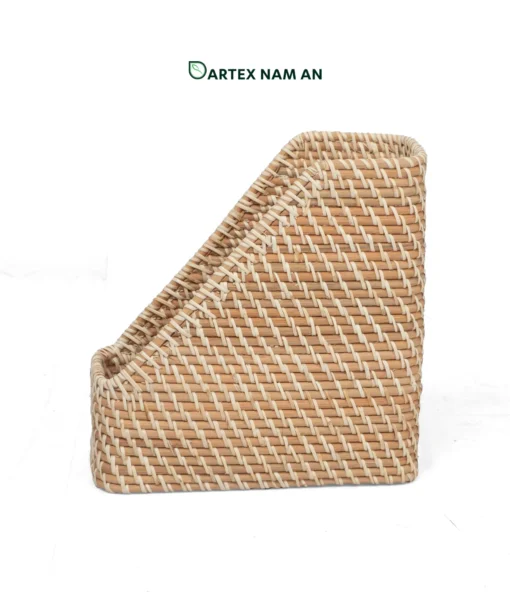 Optimize desk storage with our Wholesale Magazine Holder. Handwoven from natural rattan, this rattan file organizer functions as a woven magazine rack and rattan desk file holder for HORECA, corporate offices, and retail. Bulk ready.