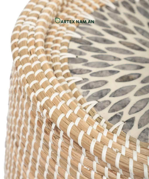 Expand your inventory with our eco-friendly Wholesale Rattan Basket set of 2. Featuring artisanal two-tone handweaving and decorative floral inlay lids. High-quality, premium-grade storage solution for HORECA, corporate offices, and home retail. Bulk order ready.
