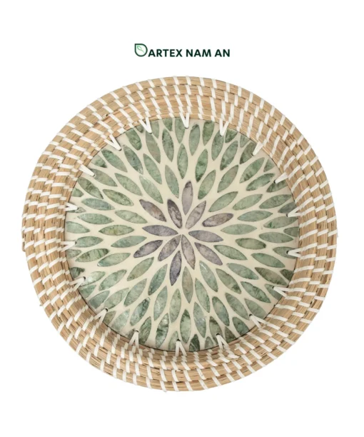Expand your inventory with our eco-friendly Wholesale Rattan Basket set of 2. Featuring artisanal two-tone handweaving and decorative floral inlay lids. High-quality, premium-grade storage solution for HORECA, corporate offices, and home retail. Bulk order ready.