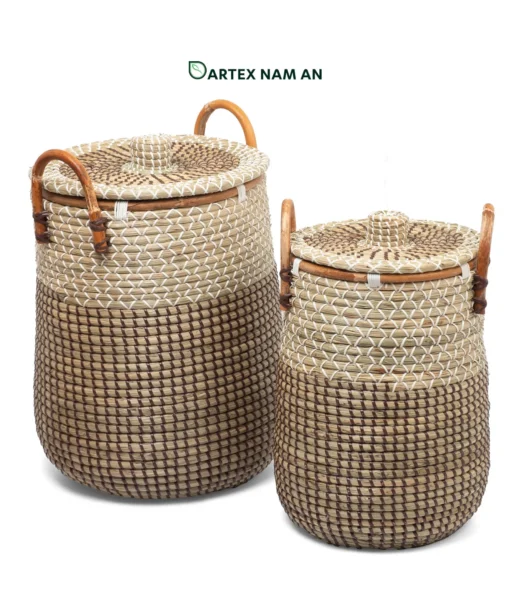 Expand your inventory with our eco-friendly Wholesale Laundry Basket set of 2. Handwoven from high-quality natural seagrass and sturdy rattan with fitted lids and handles. Ideal for HORECA, executive offices, and lifestyle retail. Premium-grade artisanal bulk orders ready.