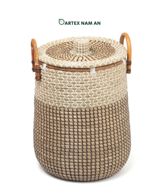 Expand your inventory with our eco-friendly Wholesale Laundry Basket set of 2. Handwoven from high-quality natural seagrass and sturdy rattan with fitted lids and handles. Ideal for HORECA, executive offices, and lifestyle retail. Premium-grade artisanal bulk orders ready.