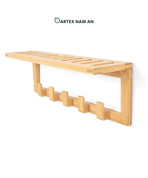 Optimize vertical wall space with our natural bamboo Wholesale Wall Shelf. Features a floating display ledge and hanging peg hooks for towels, coats, HORECA guest rooms, and offices. Bulk order ready.