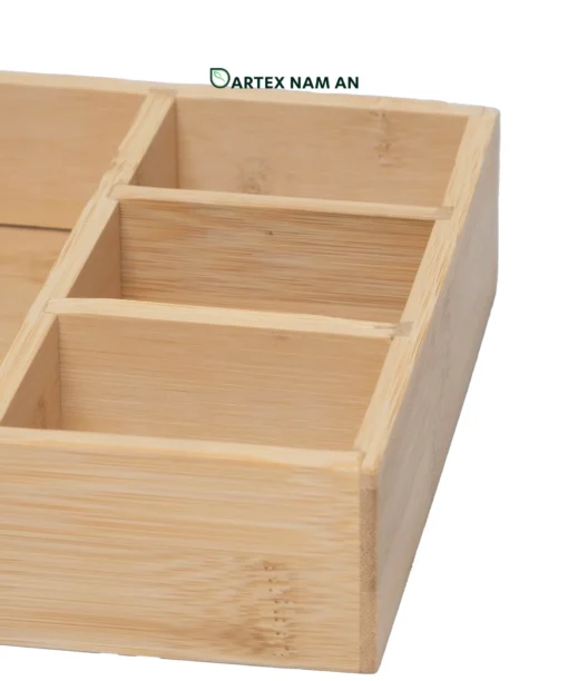 Streamline countertop organization with our natural bamboo Wholesale Storage Caddy. Features divided compartments and a center handle for towels, cutlery, office supplies, and HORECA table service. Bulk trade ready.