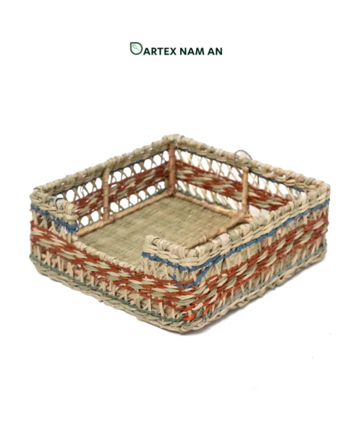 Organize tables and vanities with our square natural seagrass Wholesale Basket. Handwoven with colorful accents and a front cutout for HORECA, offices, and home retail. Bulk order ready.