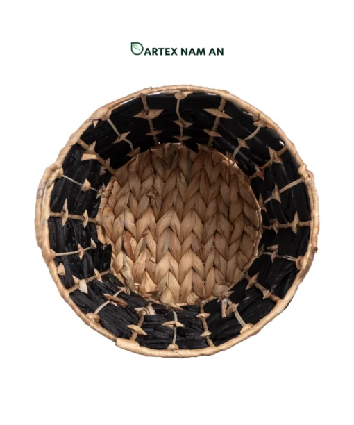 Enhance commercial spaces with our two-tone water hyacinth Storage Bin Wholesale set of 2. Round openwork nesting bins with handles for towels, blankets, and decor. Bulk ready.